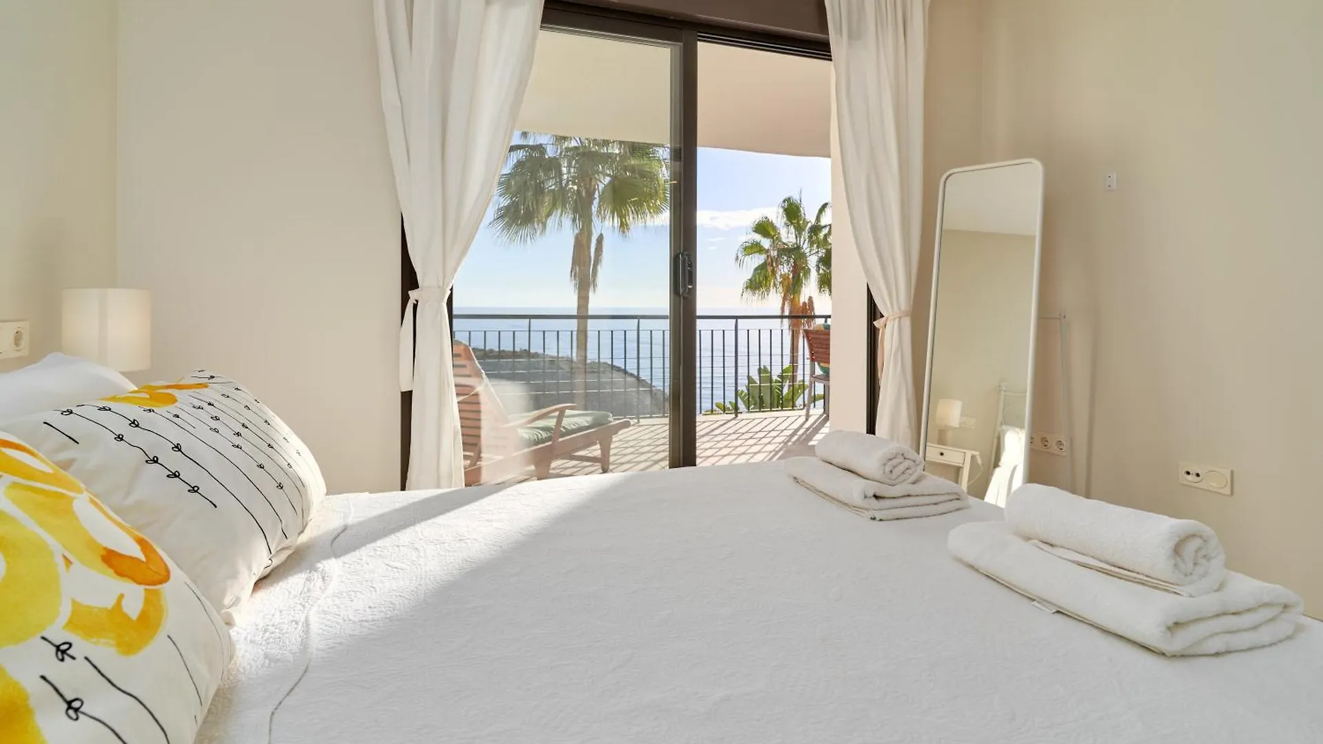 Apartment With Sea Views Calaceite Torrox Spain